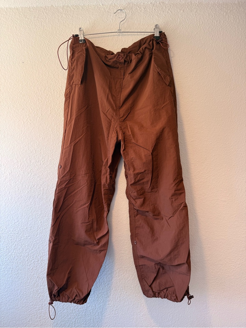 PARACHUTE Rust Brown Drawstring Cargo Pants